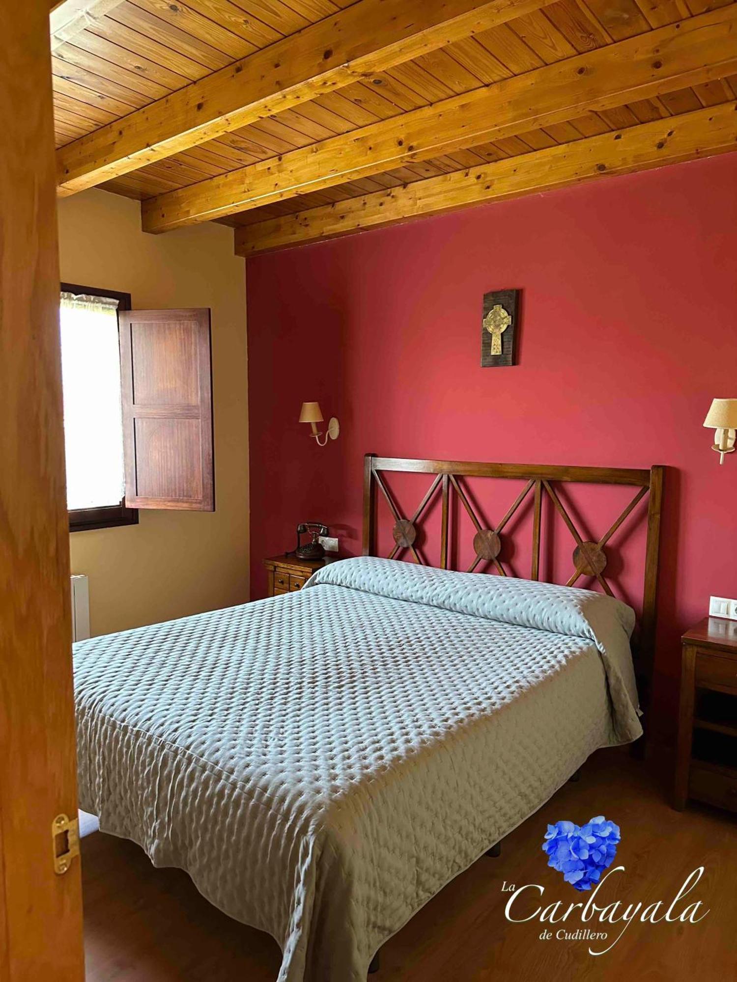 Apartamentos Rurales La Carbayala Овиньяна Экстерьер фото