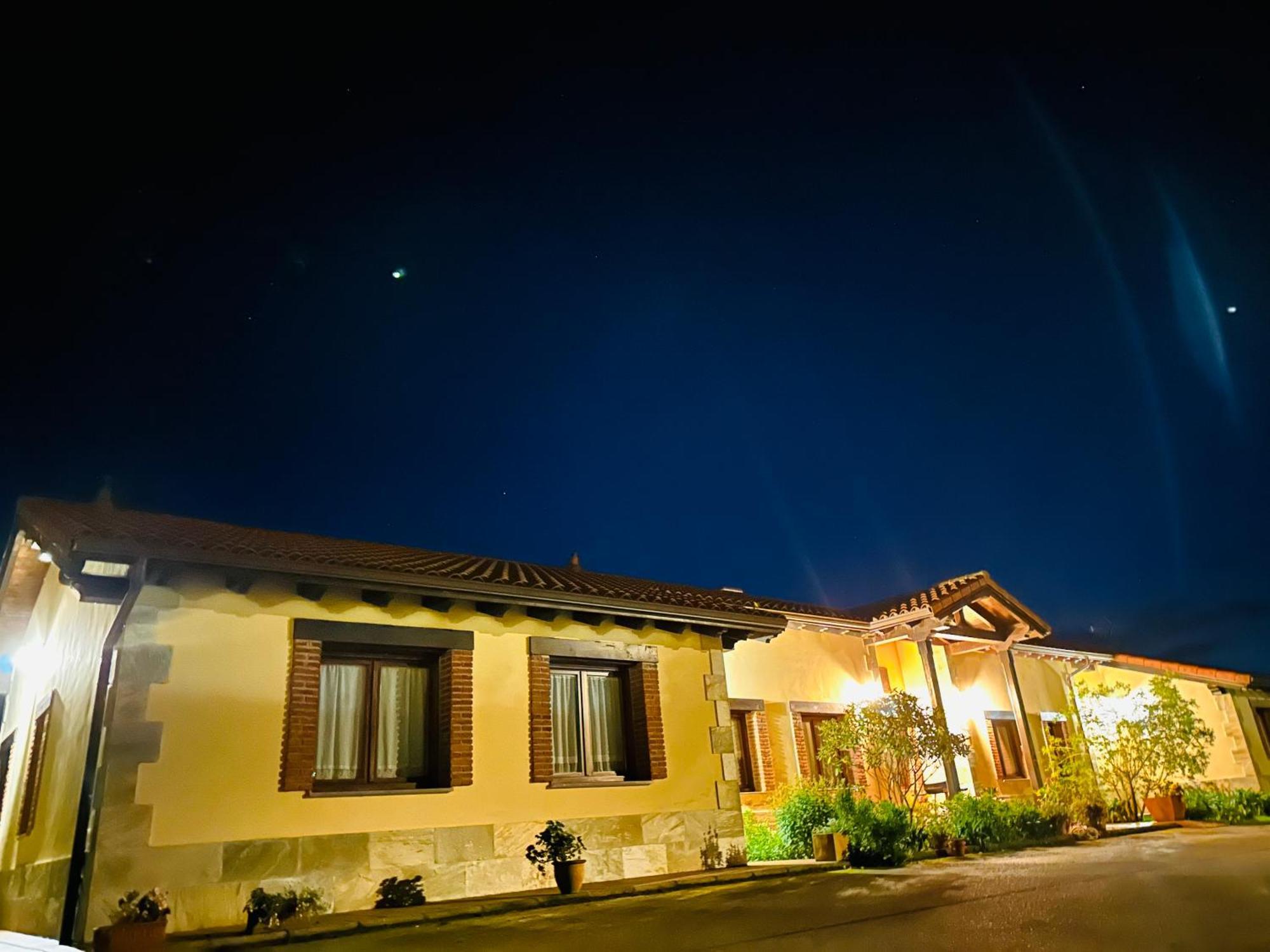 Apartamentos Rurales La Carbayala Овиньяна Экстерьер фото