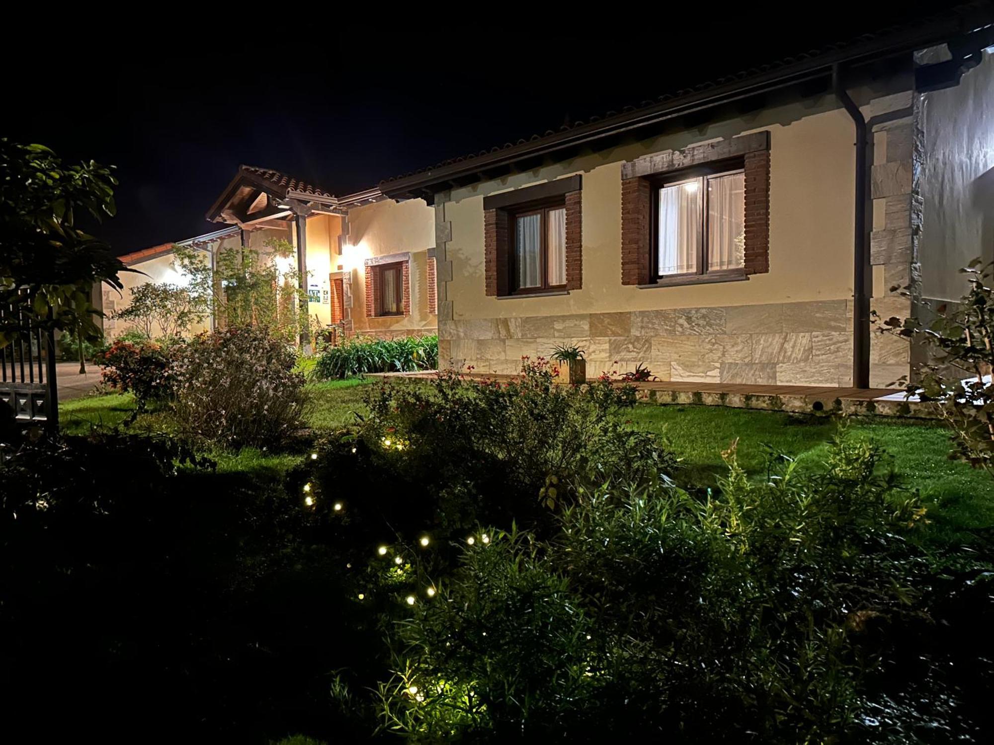 Apartamentos Rurales La Carbayala Овиньяна Экстерьер фото
