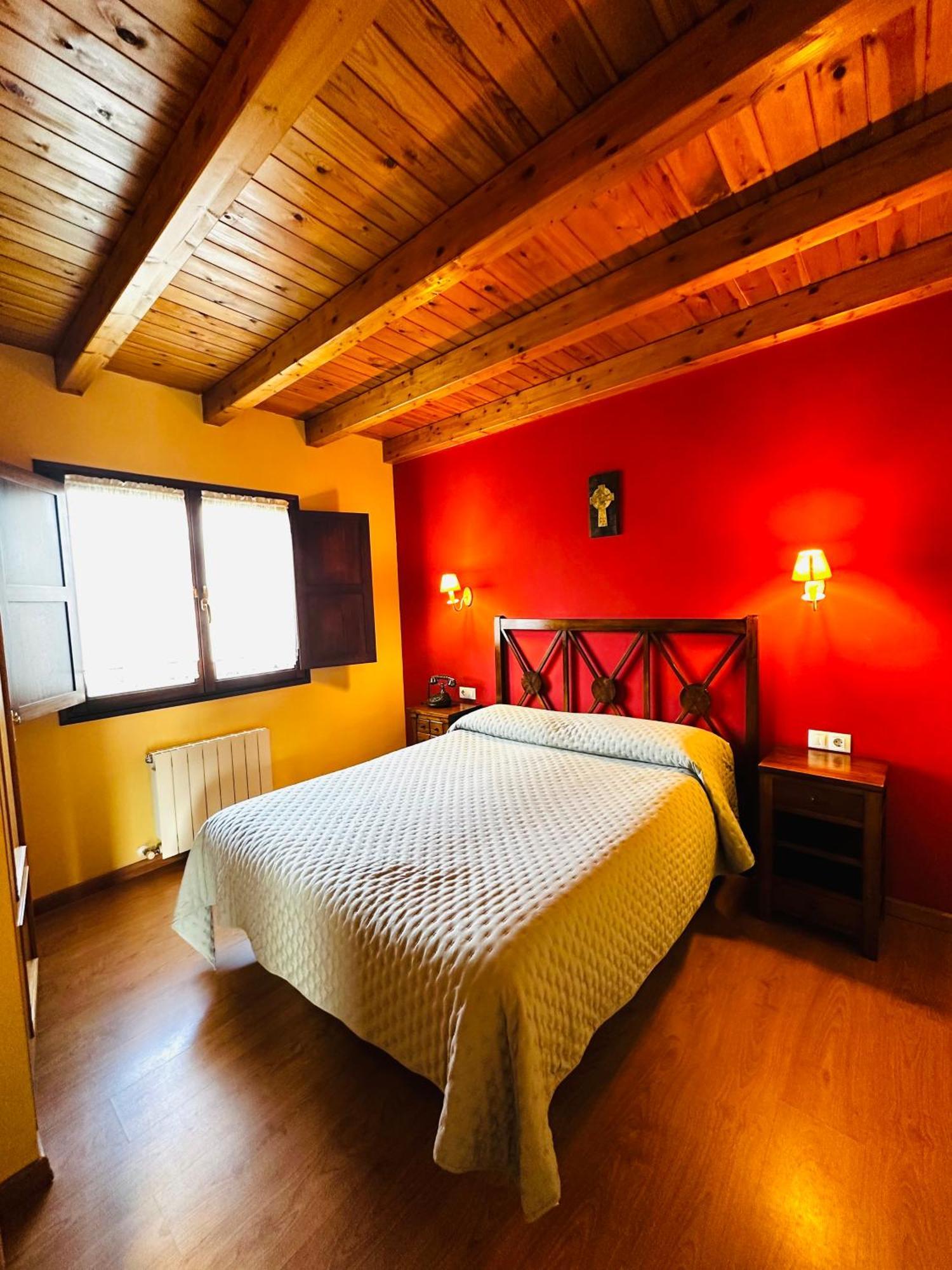 Apartamentos Rurales La Carbayala Овиньяна Экстерьер фото